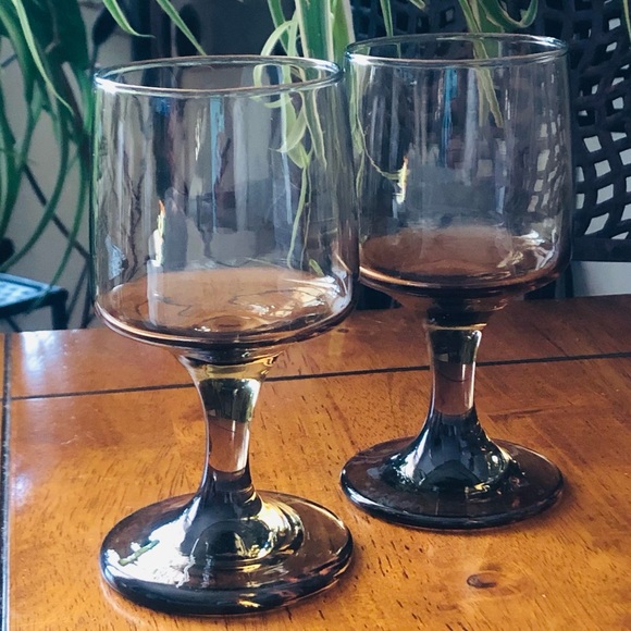 Vintage 70s MCM Libbey Glass Company Tawny Water Goblets 2 / 4 oz Glasses - Picture 1 of 5